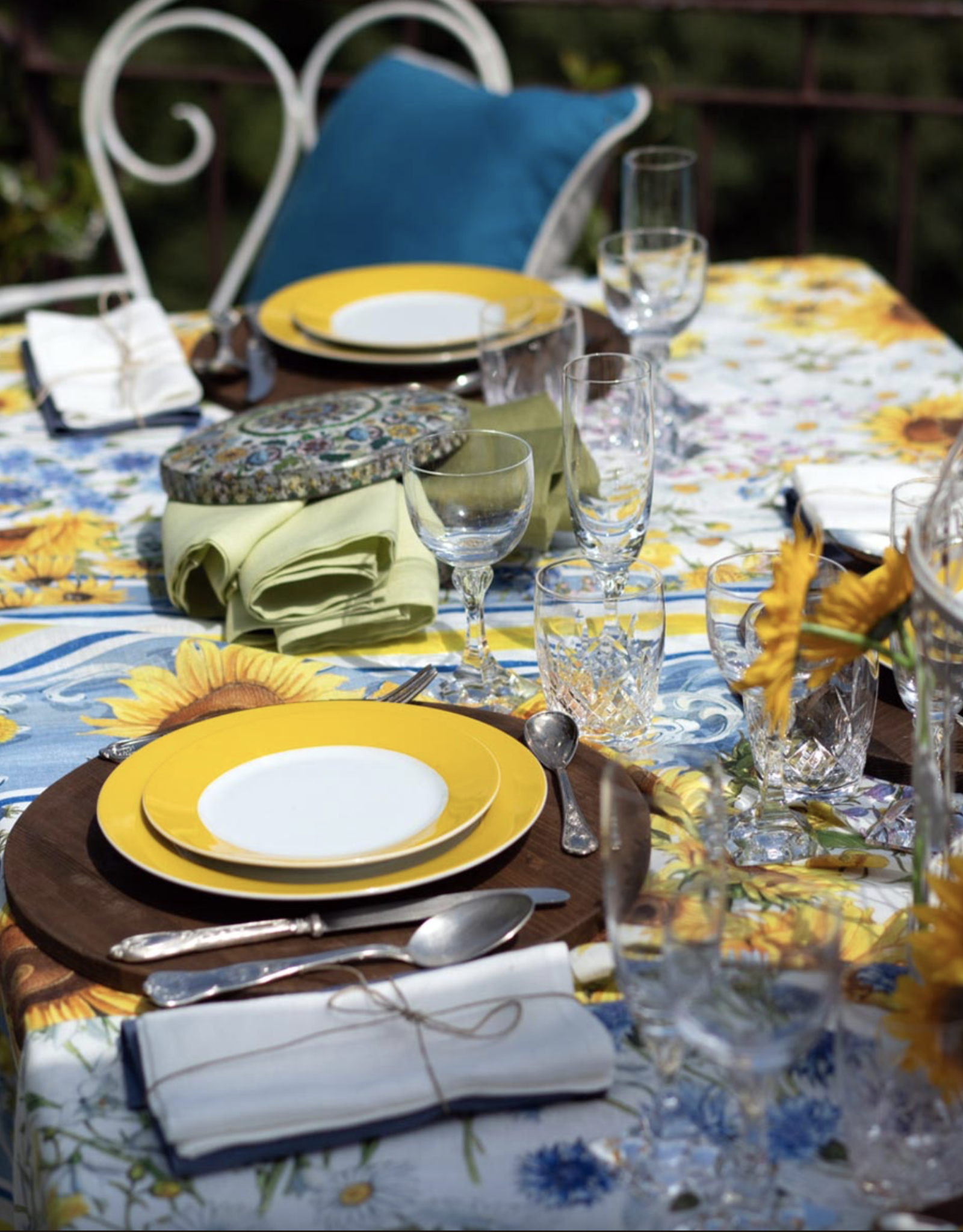 Italian Linen -  Sungarden Tablecloth - 67" x 67"