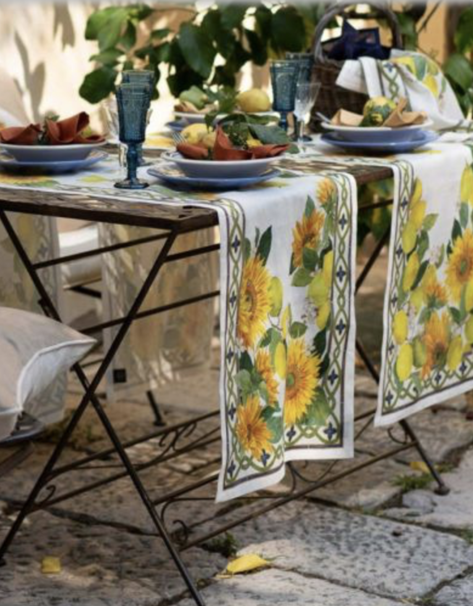 Italian Linen - Etruscan Garden Table Runner 18"x67" Cream