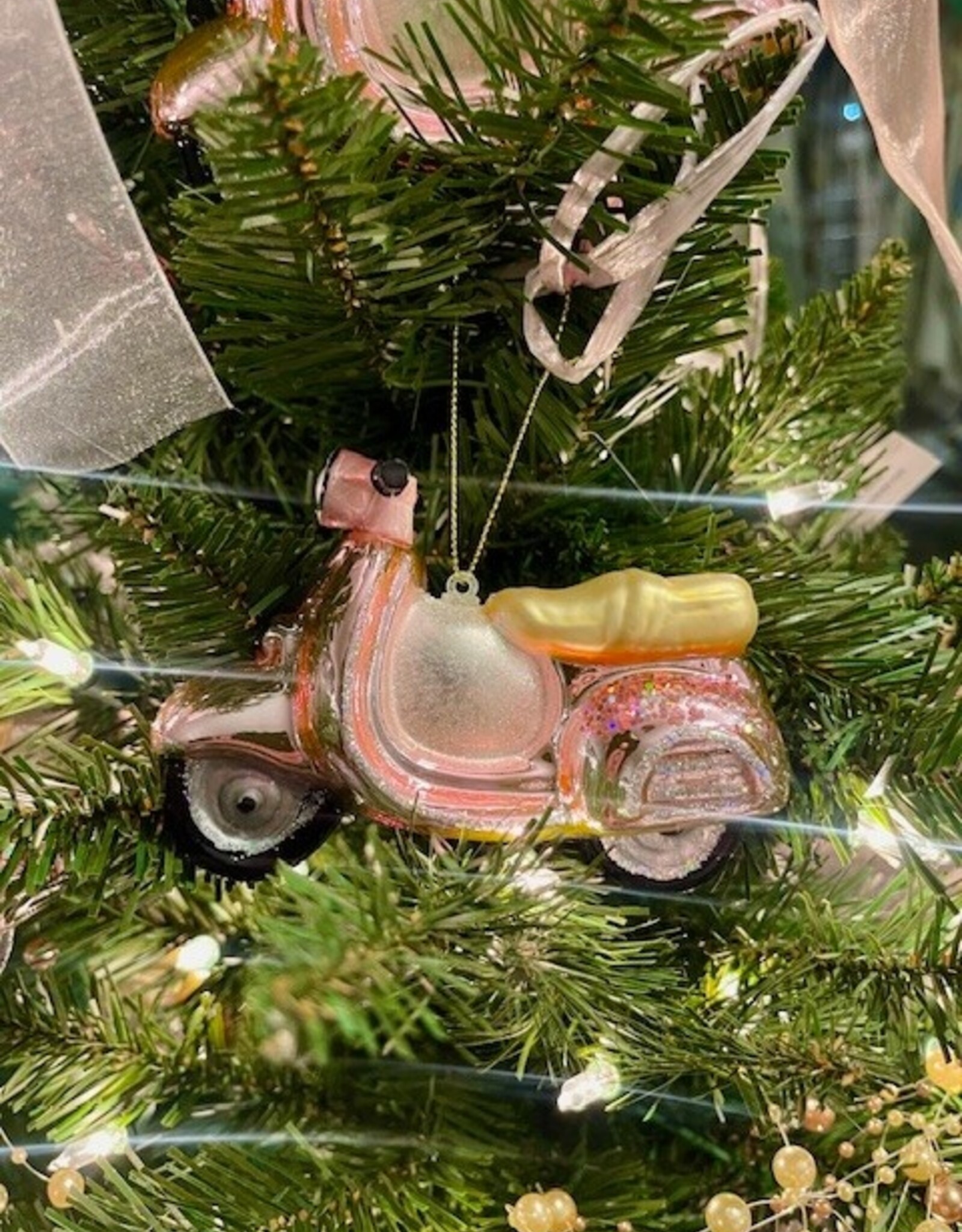 4.5" Vespa Ornament