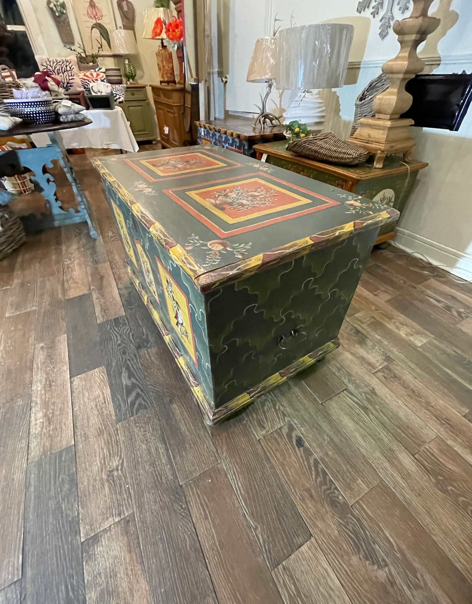 Handpainted Trunk II - Green - Bohemian Birds
