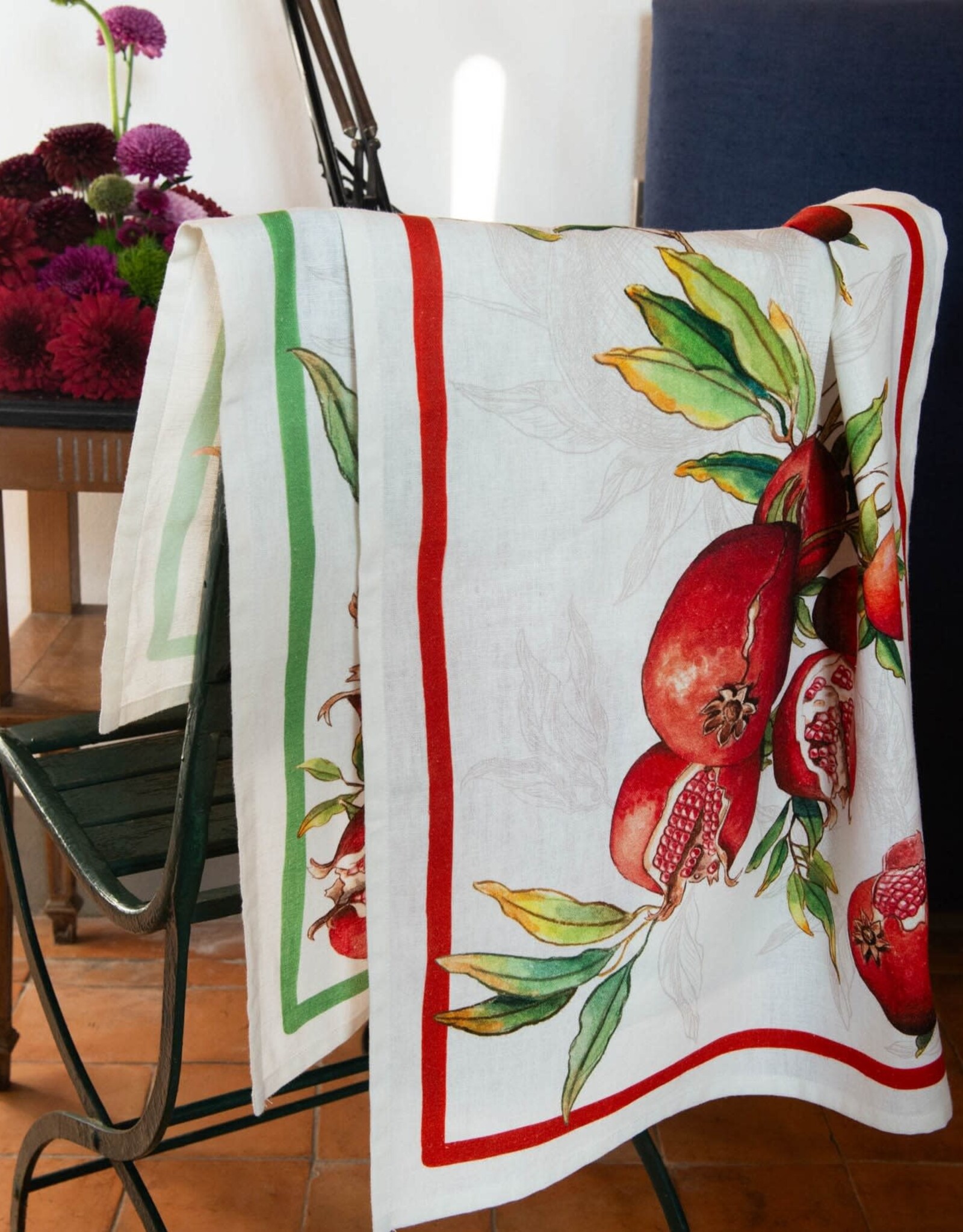 Italian Linen - Zakuro Rosso Table Square 33.5" x 33.5" (100% Linen)