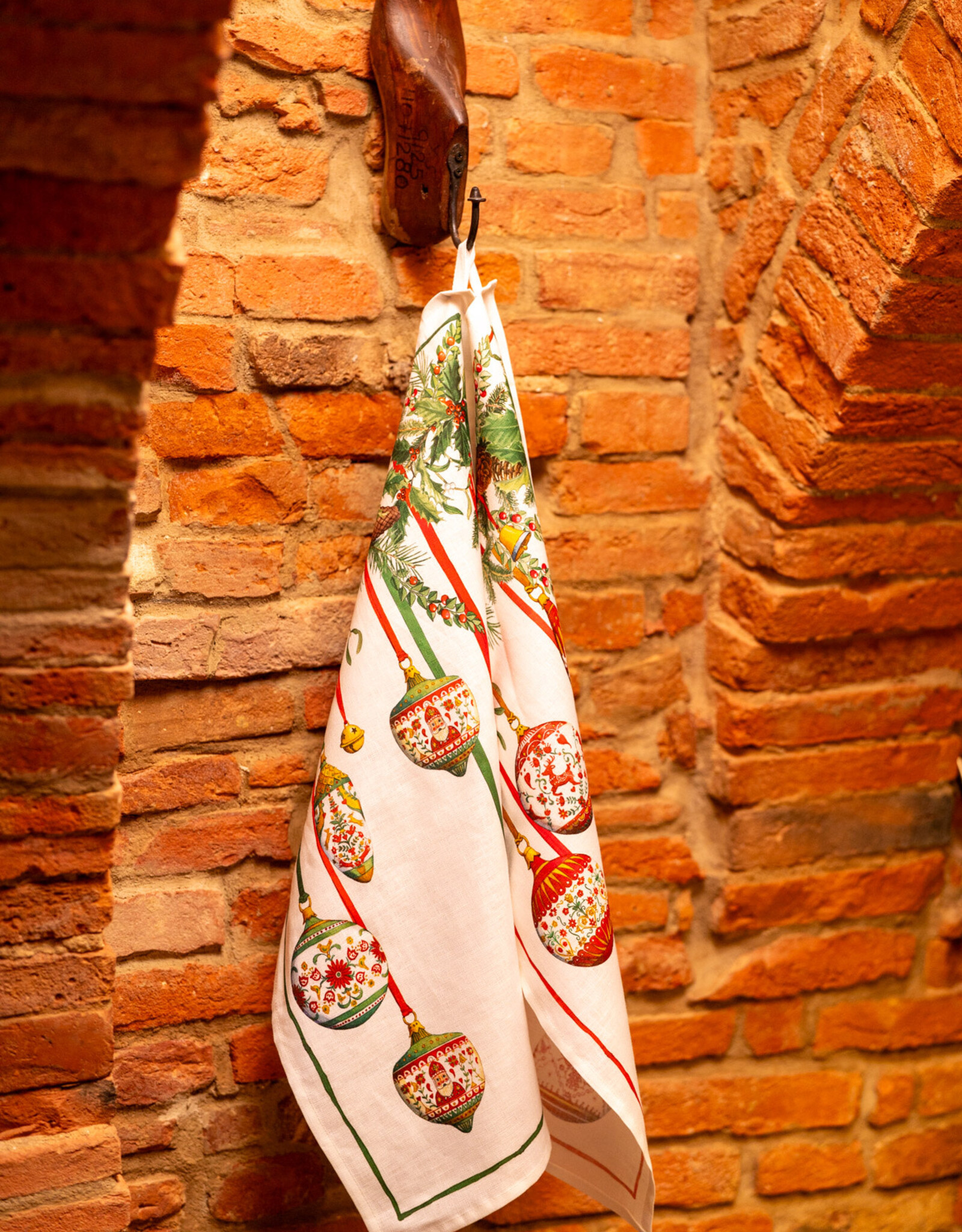 Italian Linen - Pinoel Verde Kitchen Towel 20"x 28"