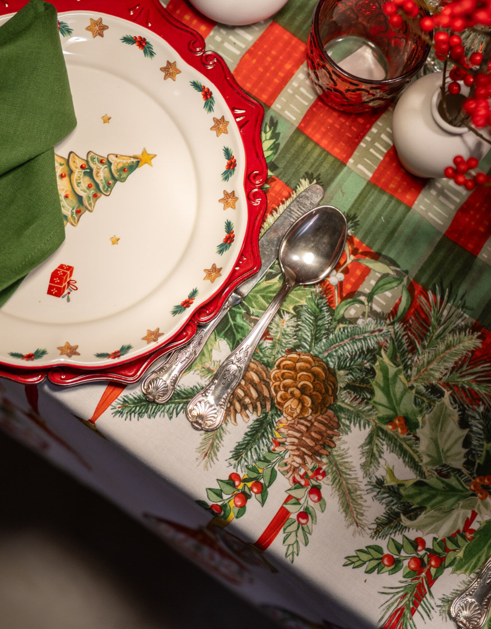 Italian Linen - Pinoel Table Runner 18" x 67"