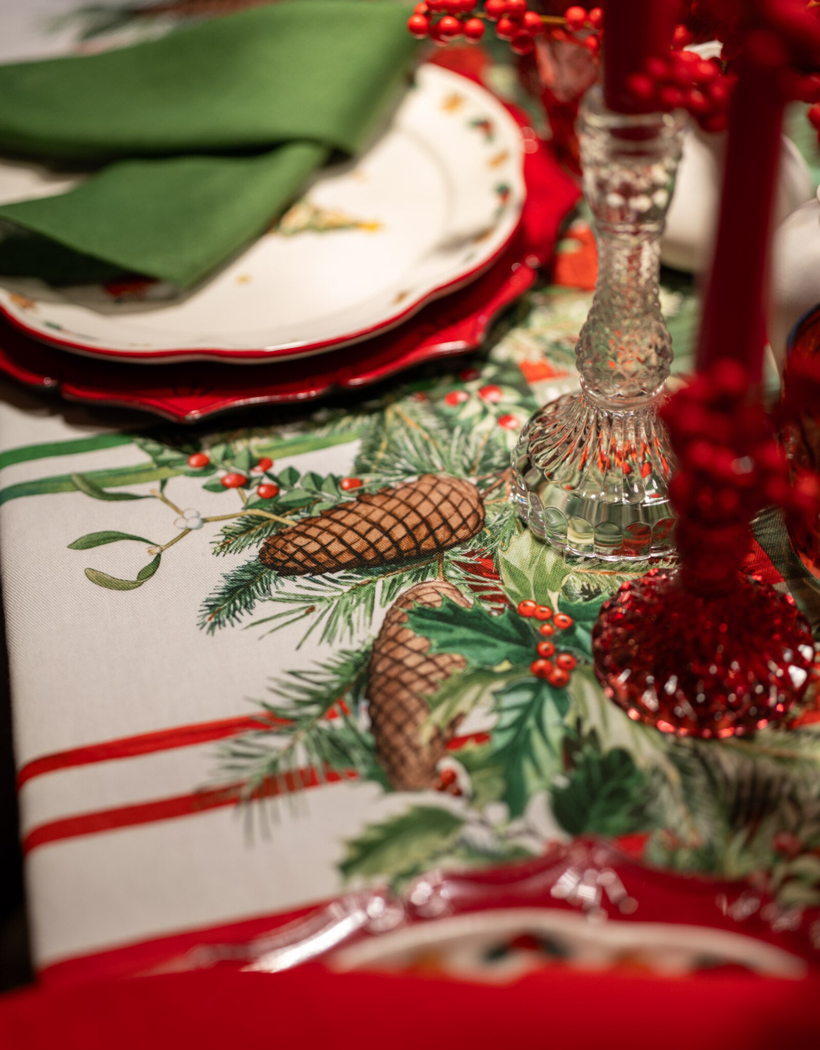 Italian Linen - Pinoel Tablecloth 67" x 90"