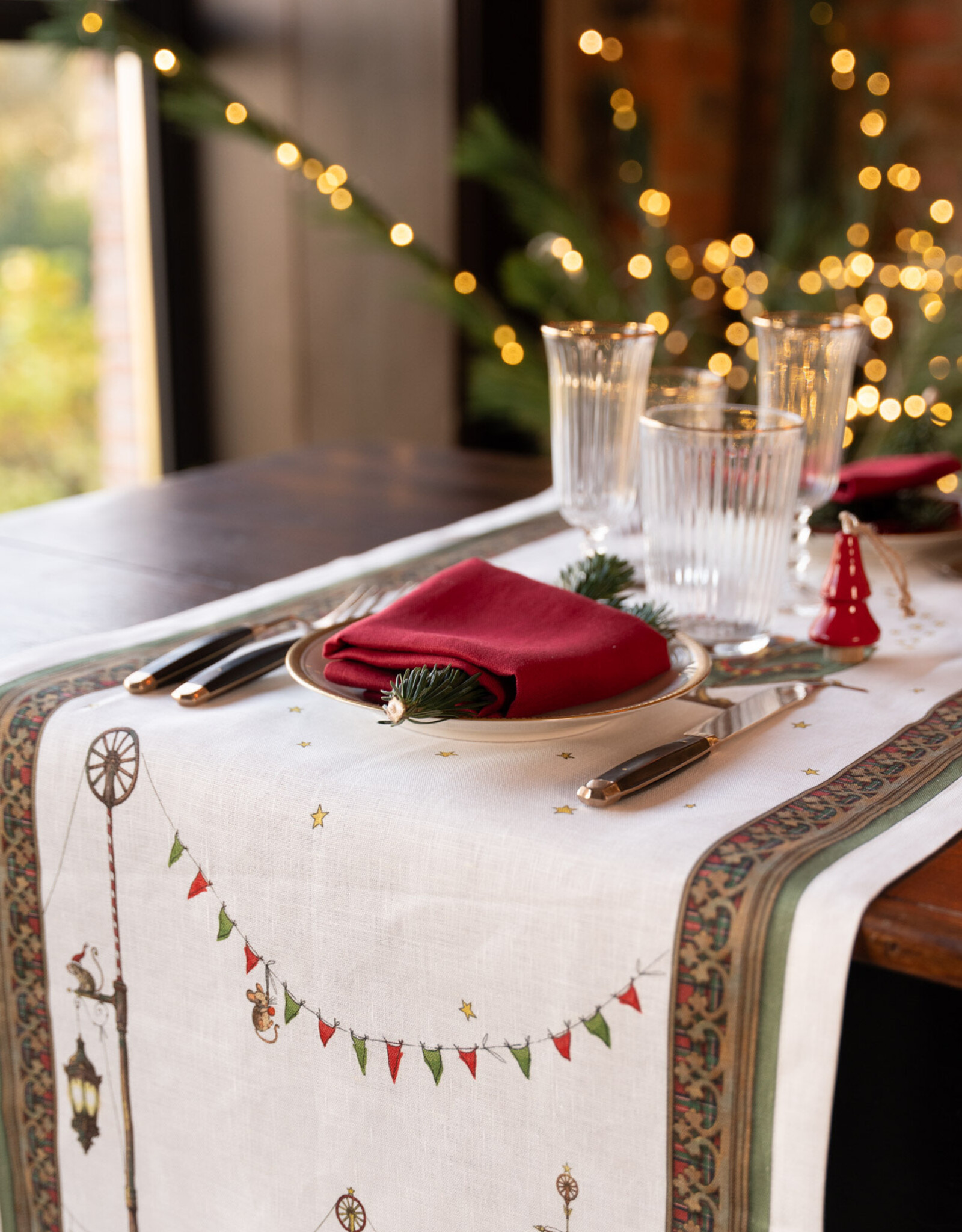 Italian Linen - Natalis Table Runner 20"X 67"