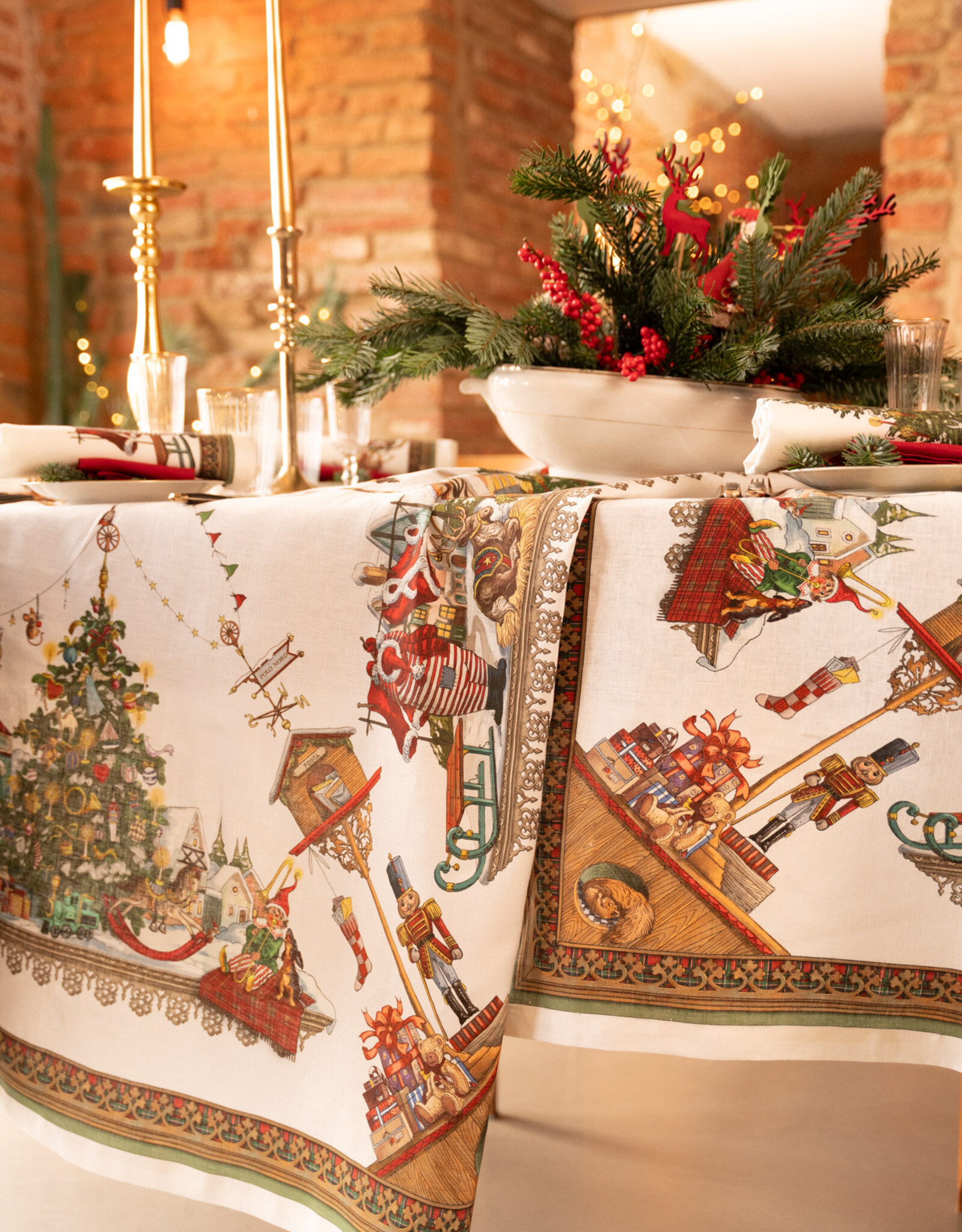 Italian Linen - Natalis Table Square 33" x 33"