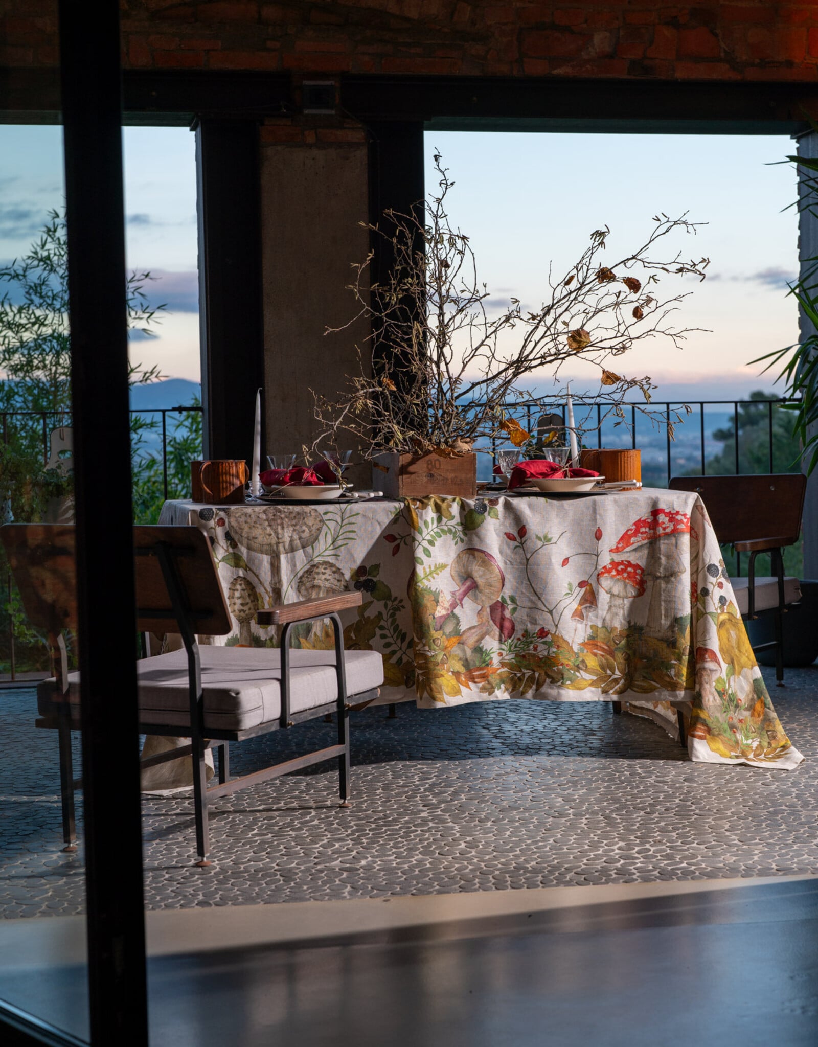 Italian Linen - Grifola Tablecloth - 67" x 67"