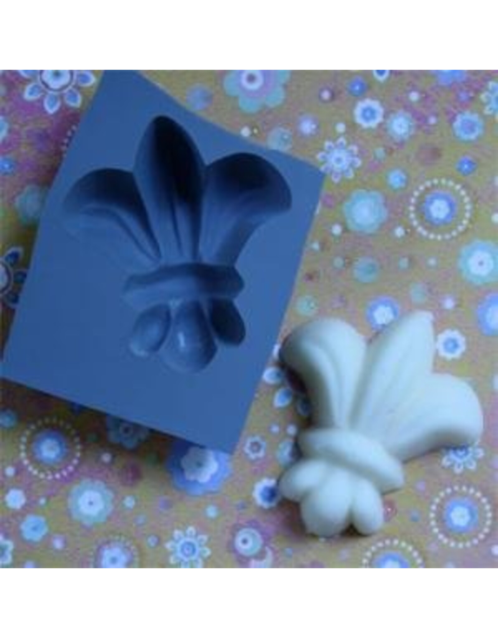 Fleur de Lis Mint Mold
