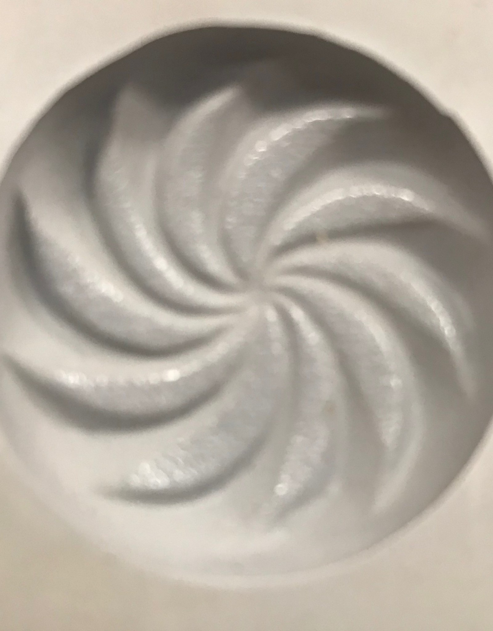 Round Swirl Mint Mold (Rubber)