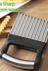 Crinkle Cutter