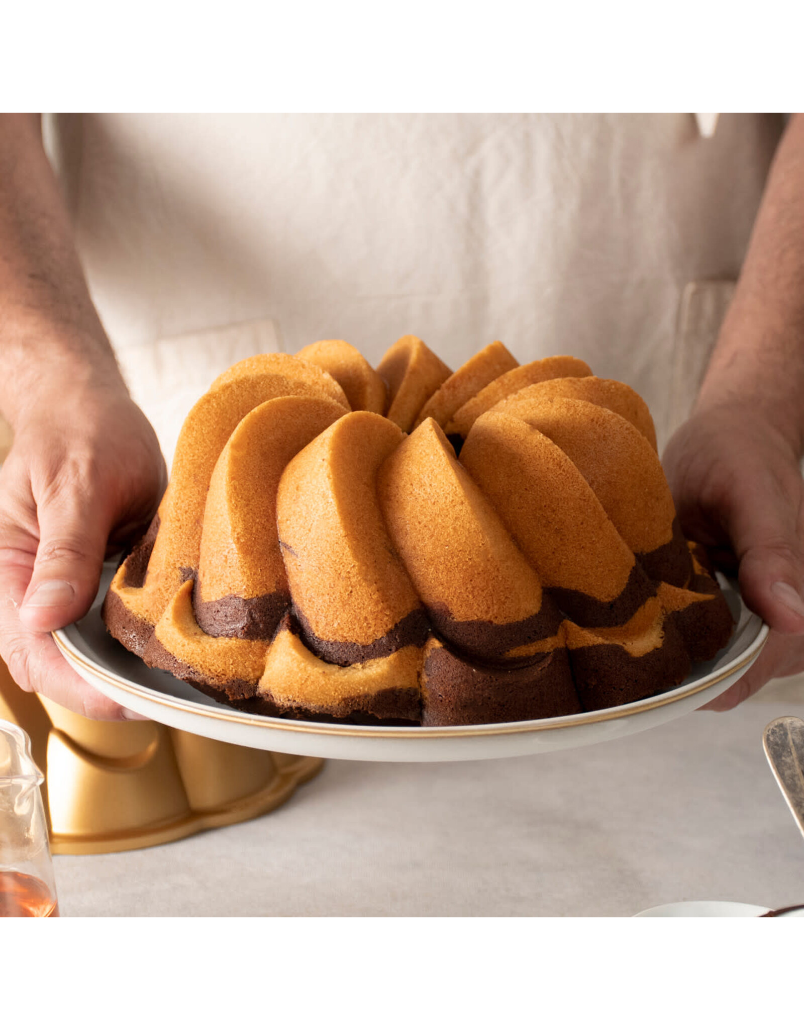 Pirouette Bundt Pan (10 cup)