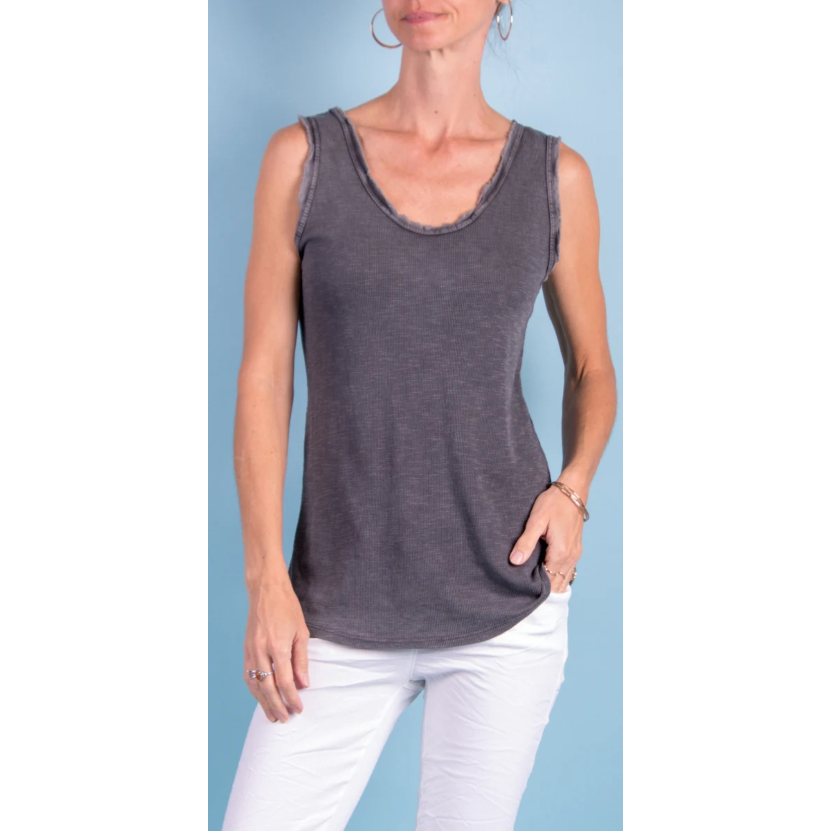 3000 Tank top frayed
