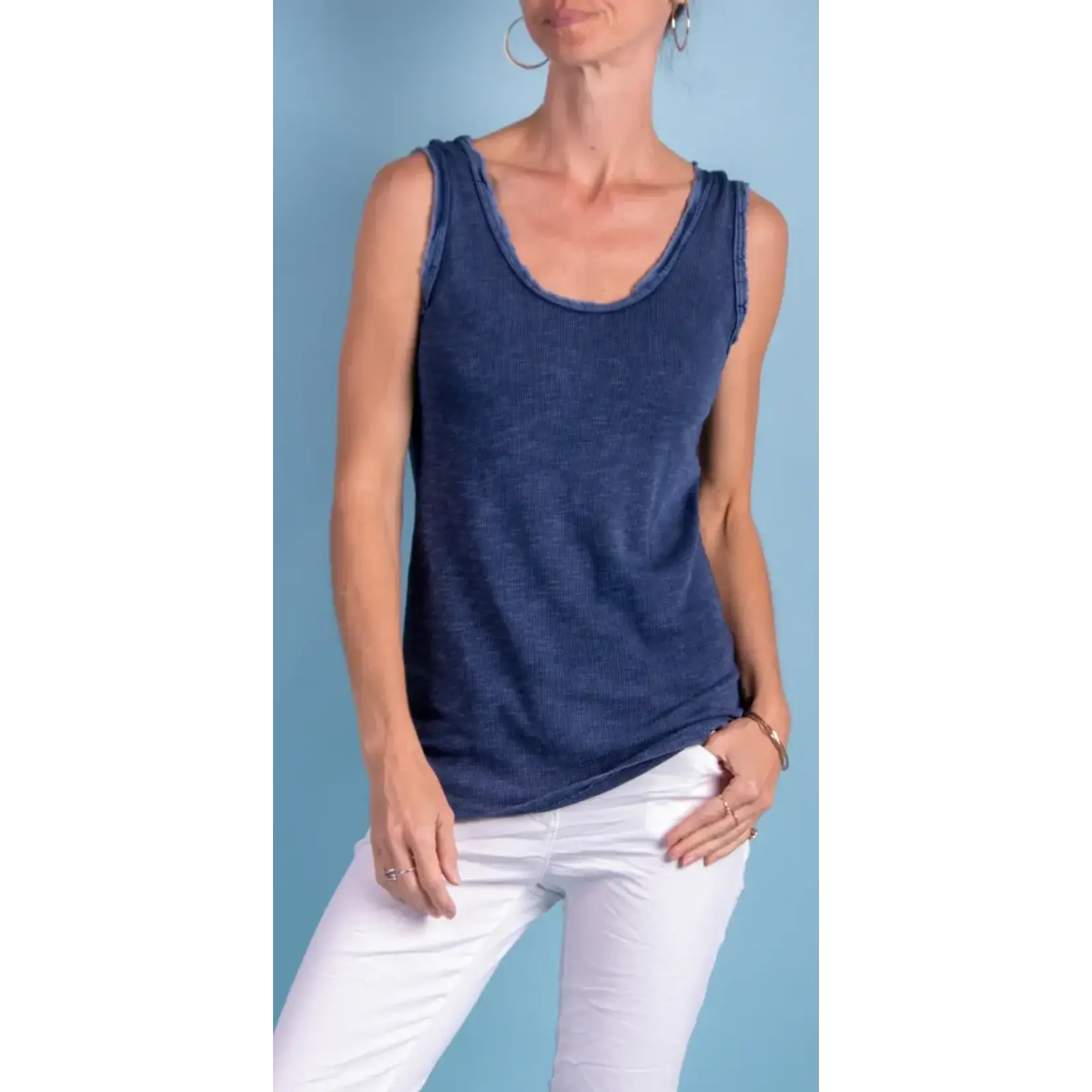 3000 Tank top frayed