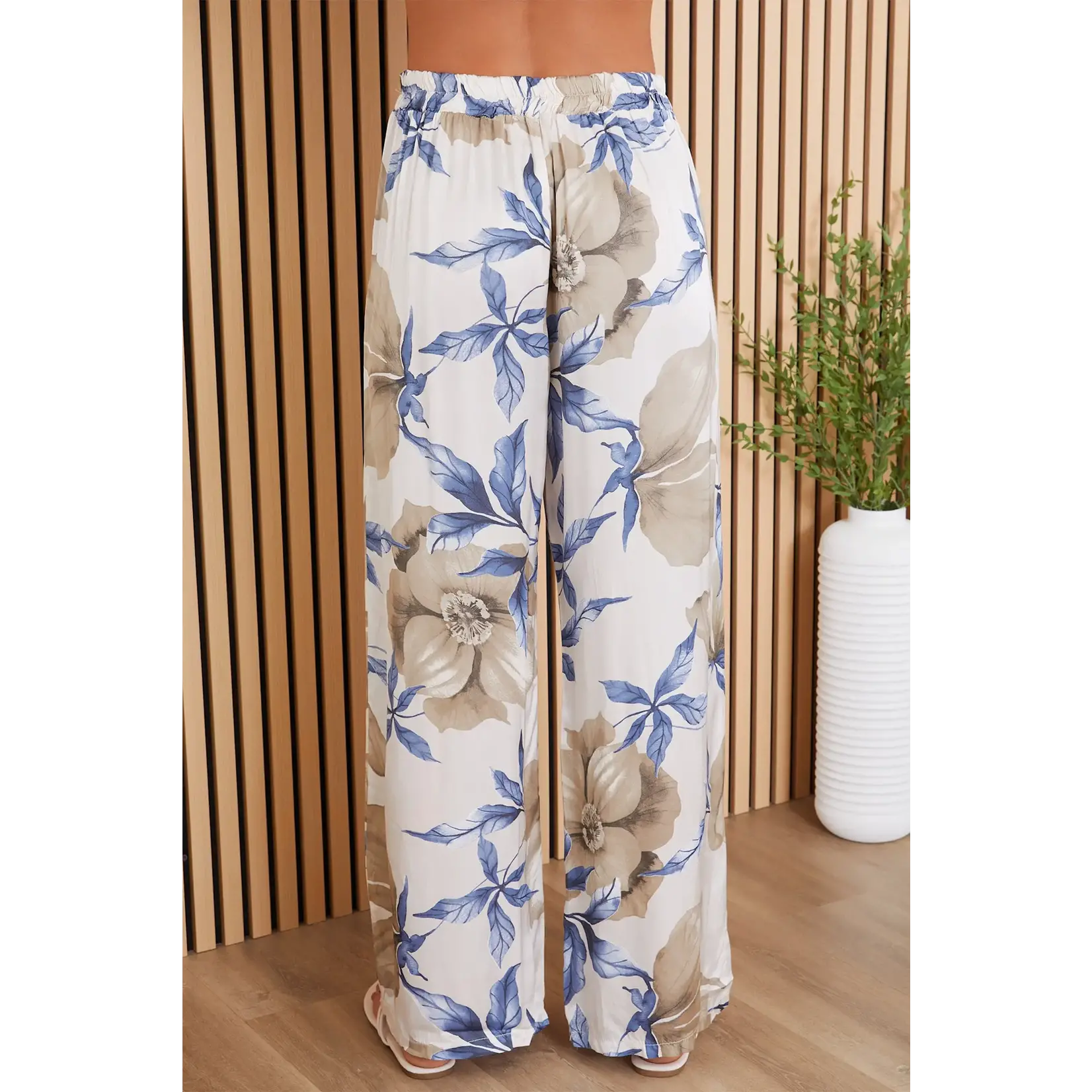 Milio Milano Poppy Floral Print Wide Leg Silky Pant w/ Pockets