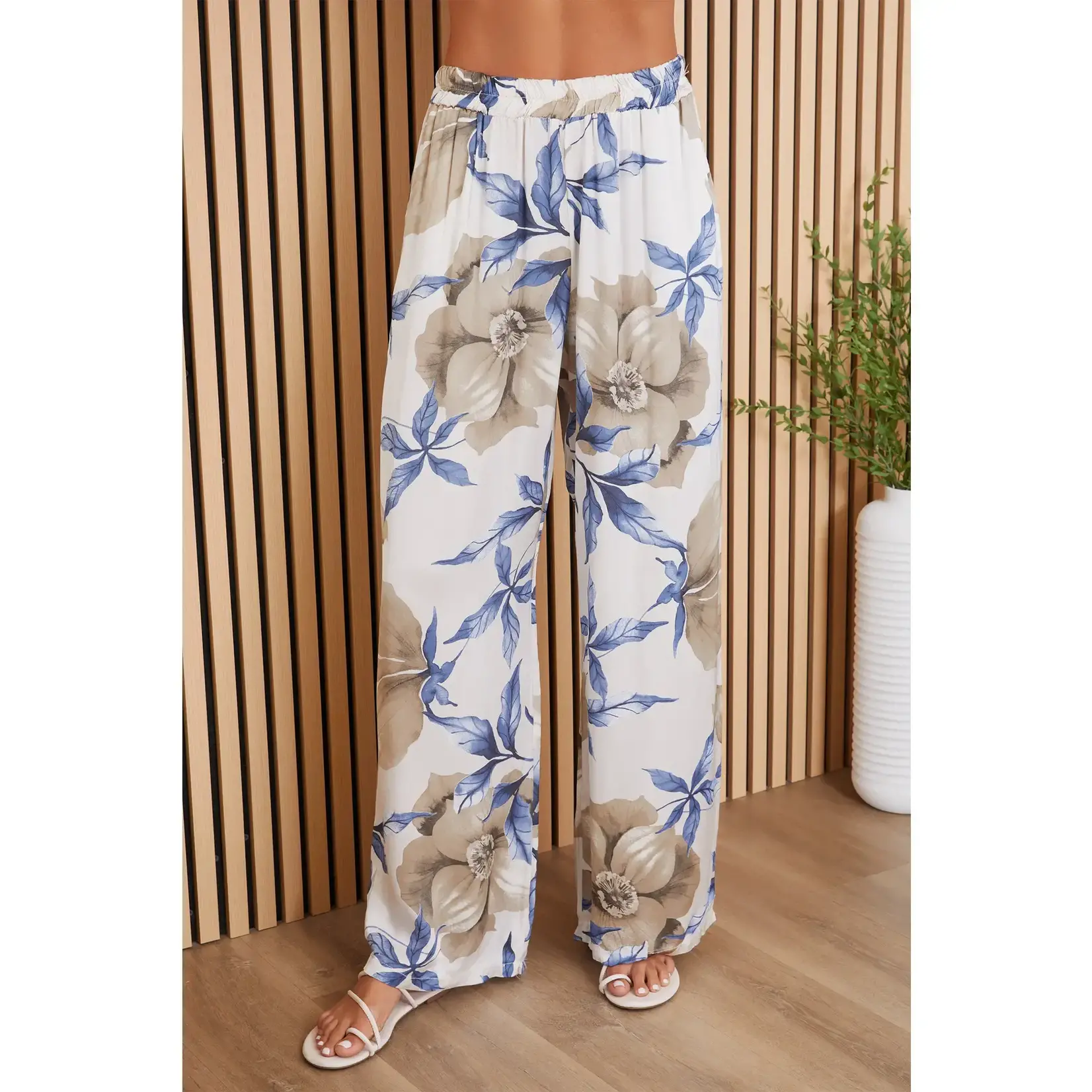 Milio Milano Poppy Floral Print Wide Leg Silky Pant w/ Pockets
