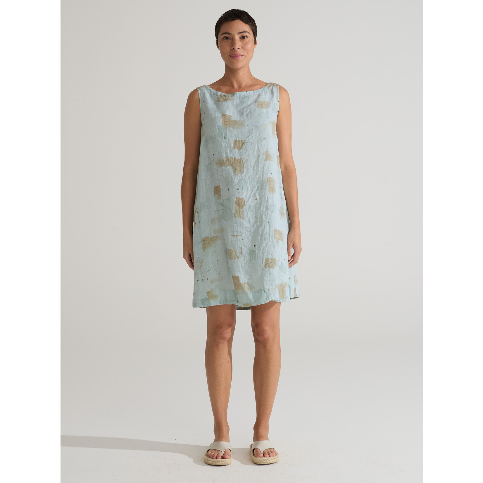 4690337 Brush Stroke Mod. Shift Dress