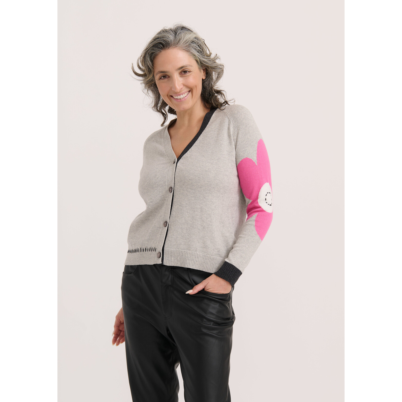 7538 Peace  Cardi
