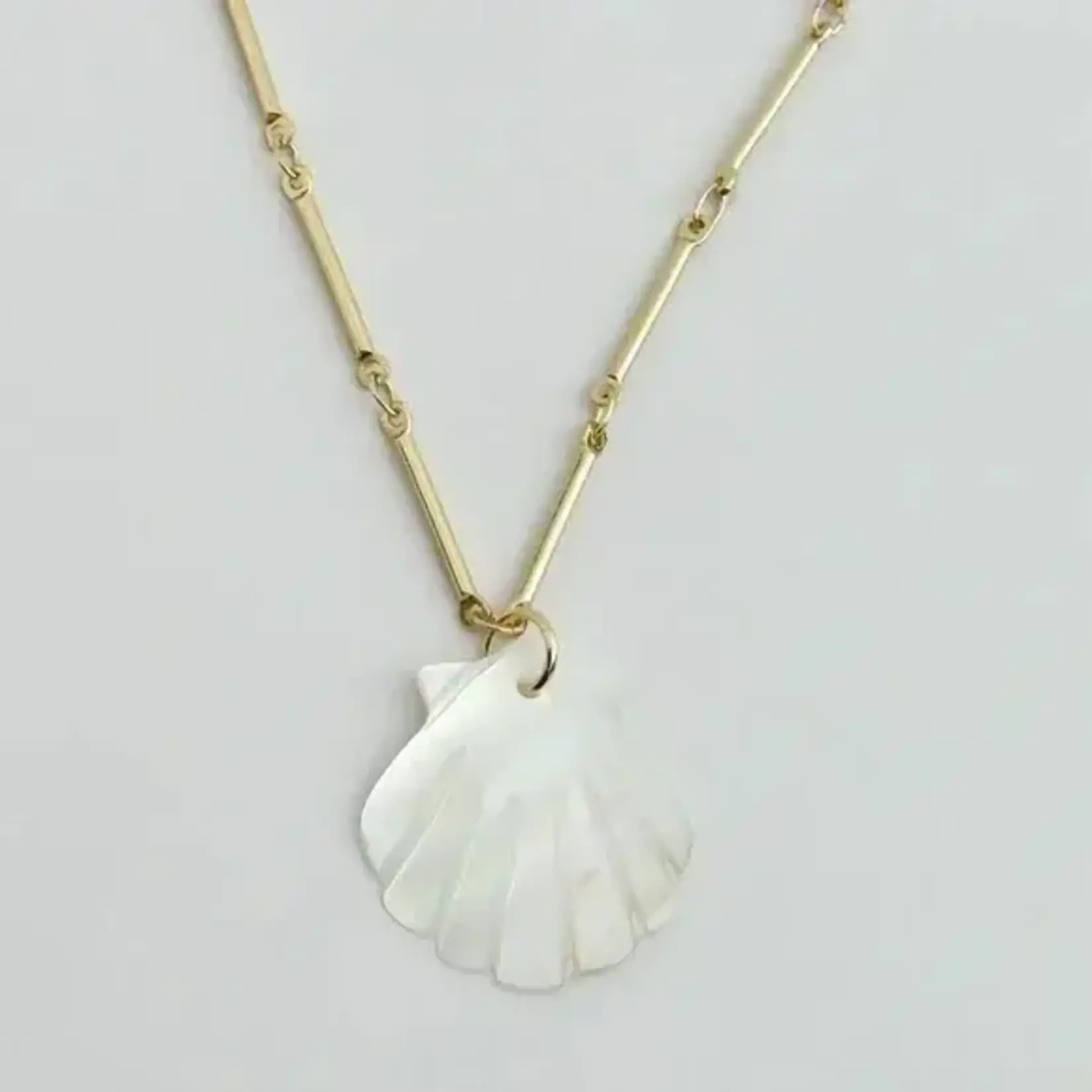 Muna Shell Necklace