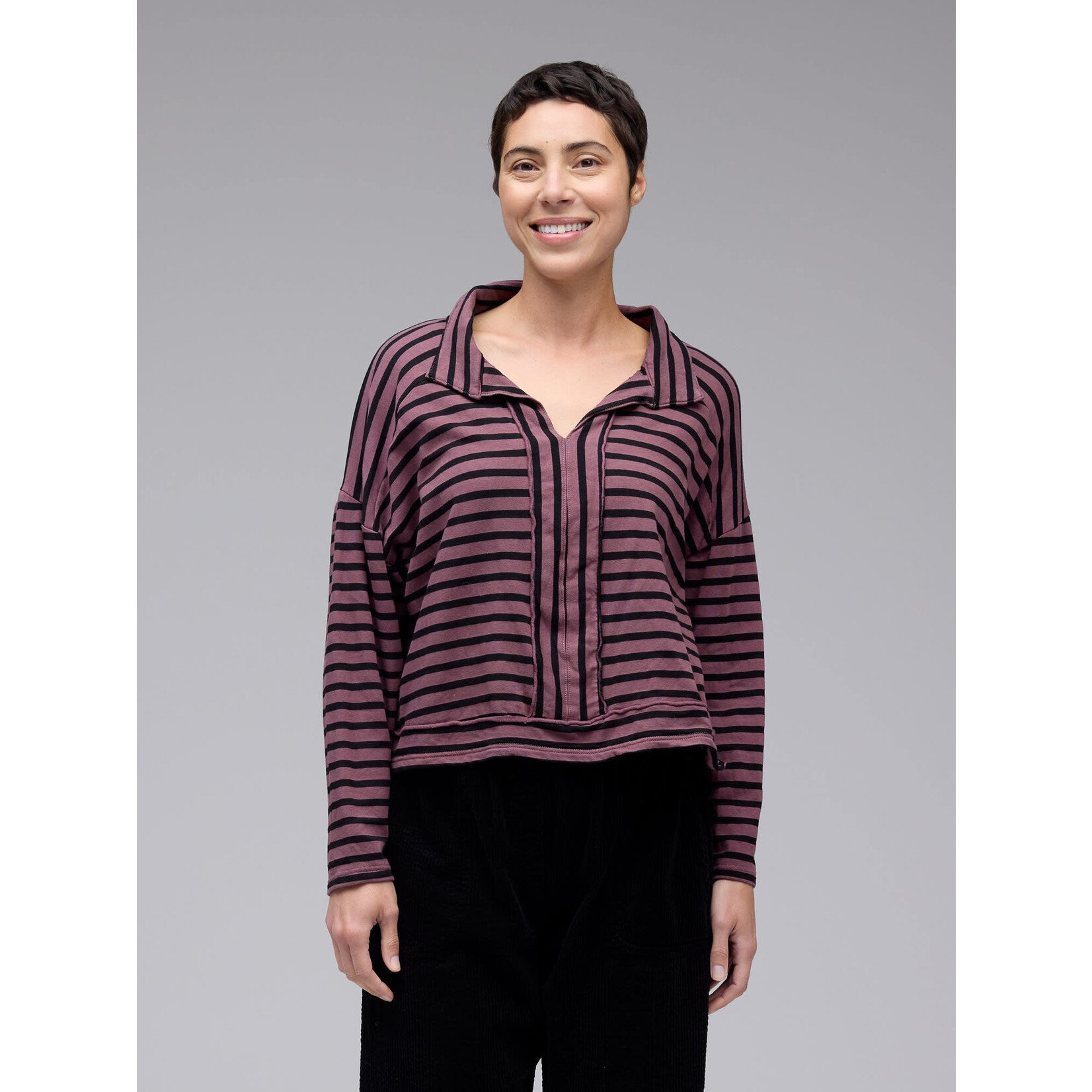 7246901 Stripe Crop Top