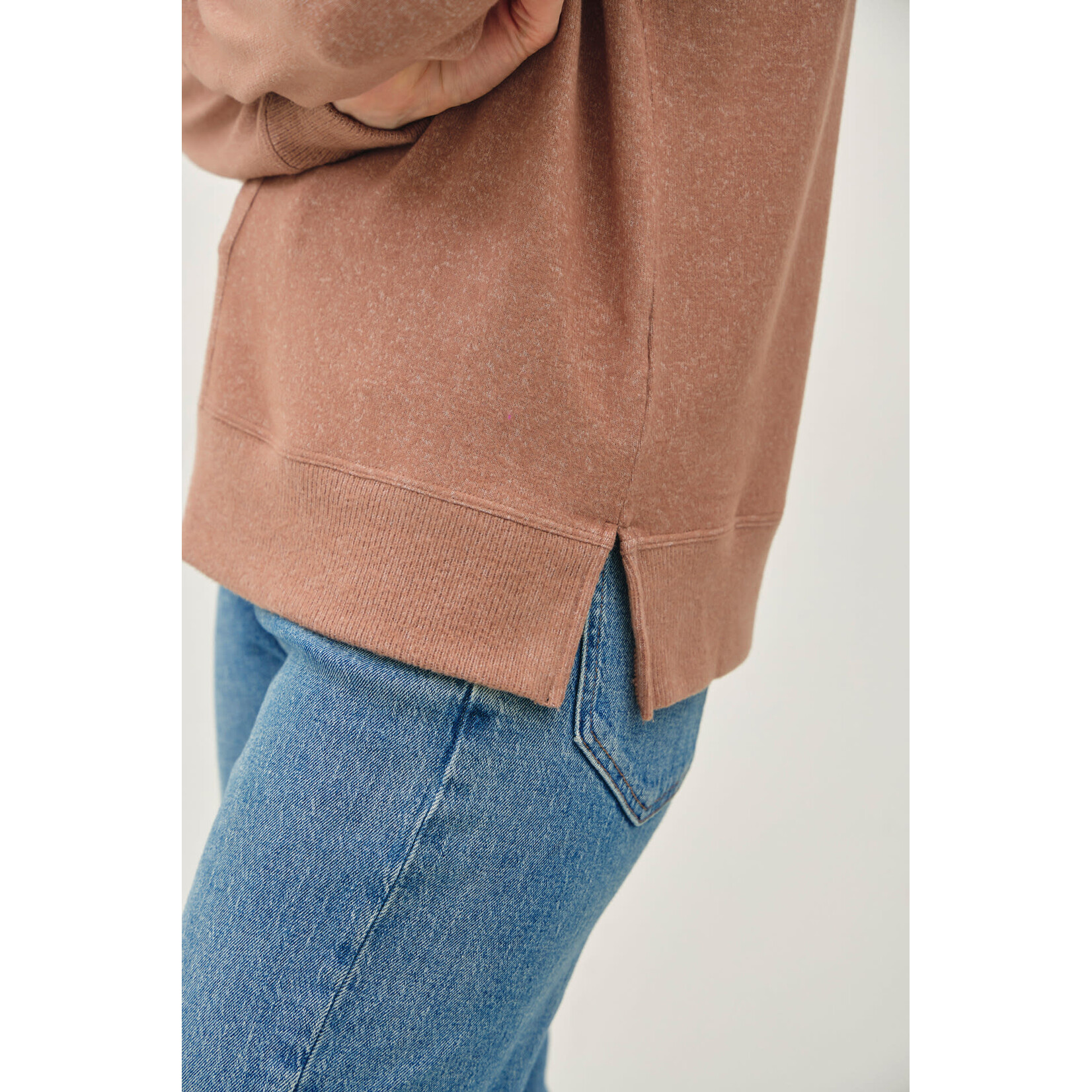 19100 Round Neck Hacci Pull Over