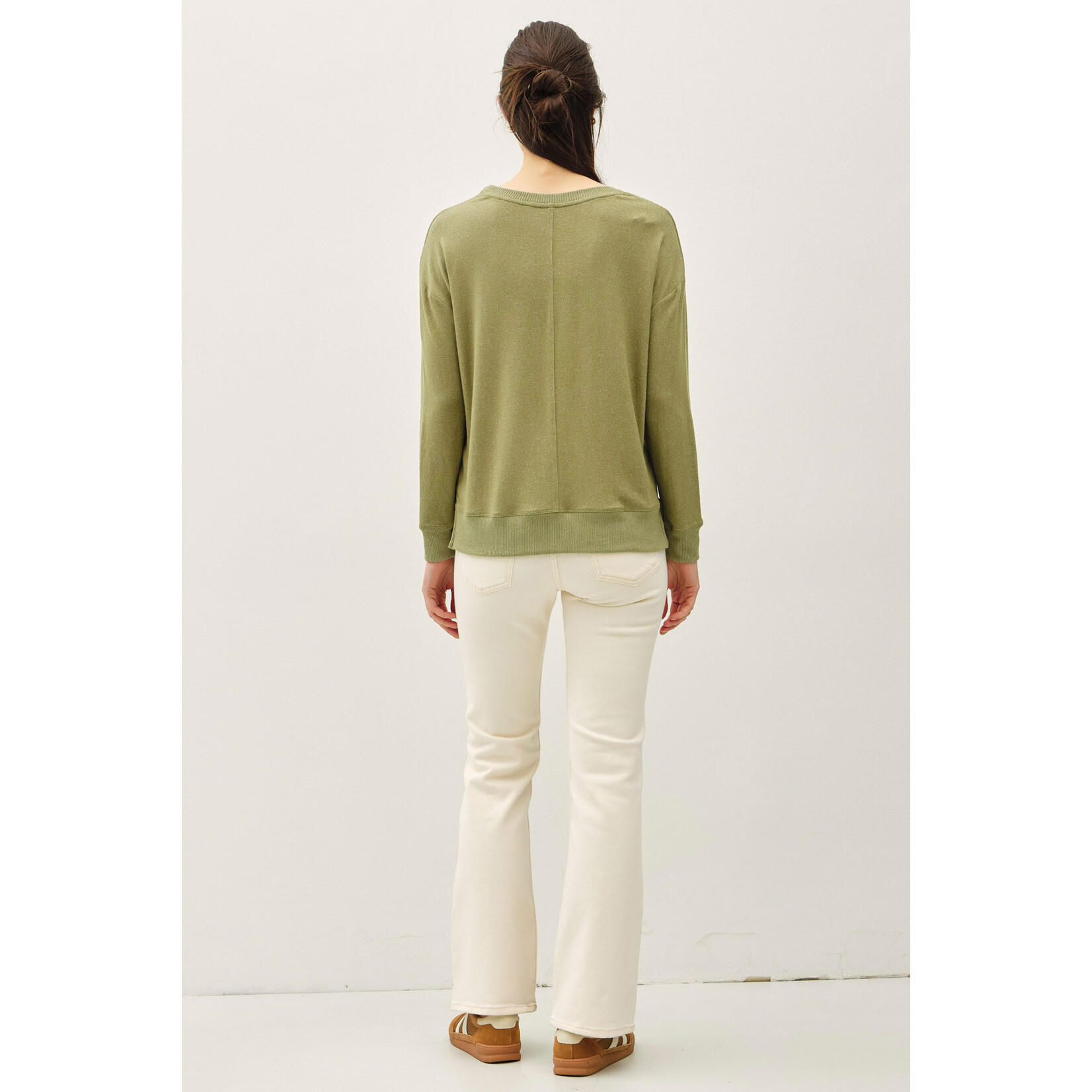 19100 Round Neck Hacci Pull Over
