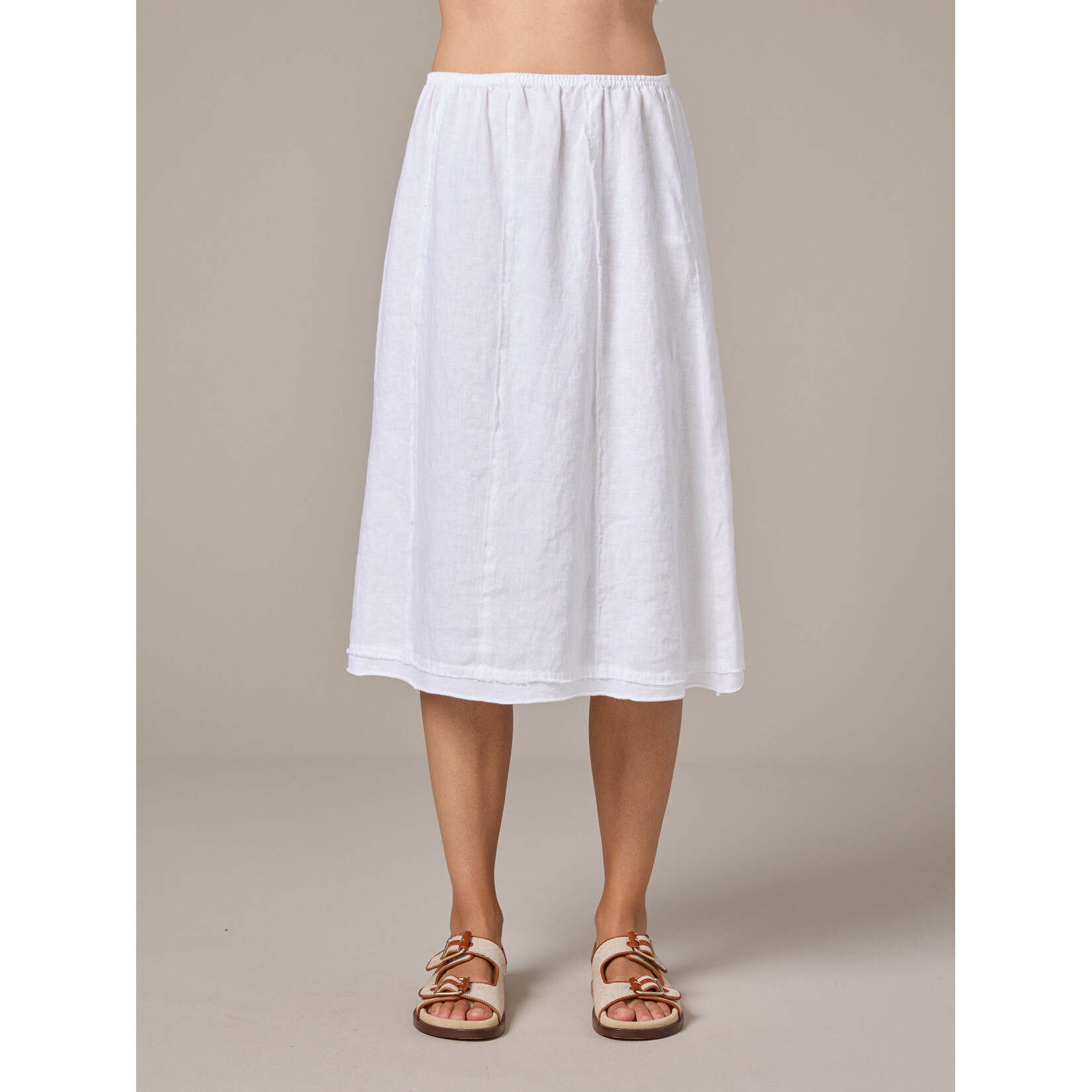 4409047 Seamed Skirt