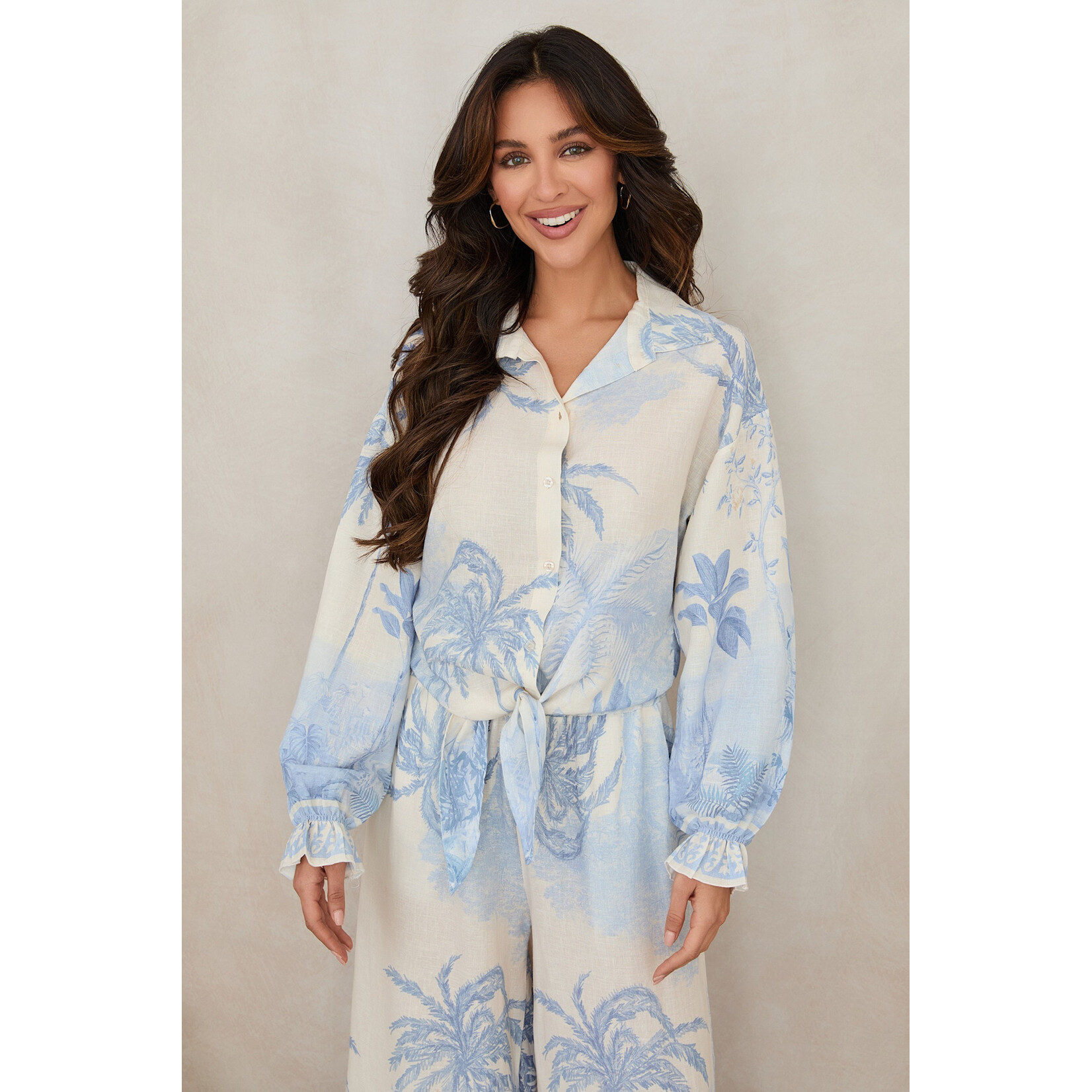 77013 Tropical Palm Butt. Down