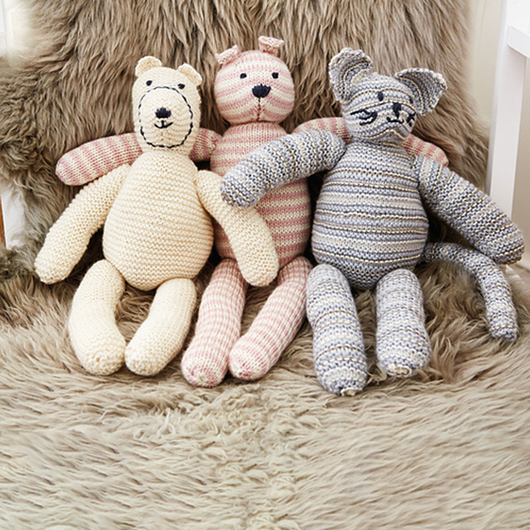 Feature Pattern of the Week - Precious Knits