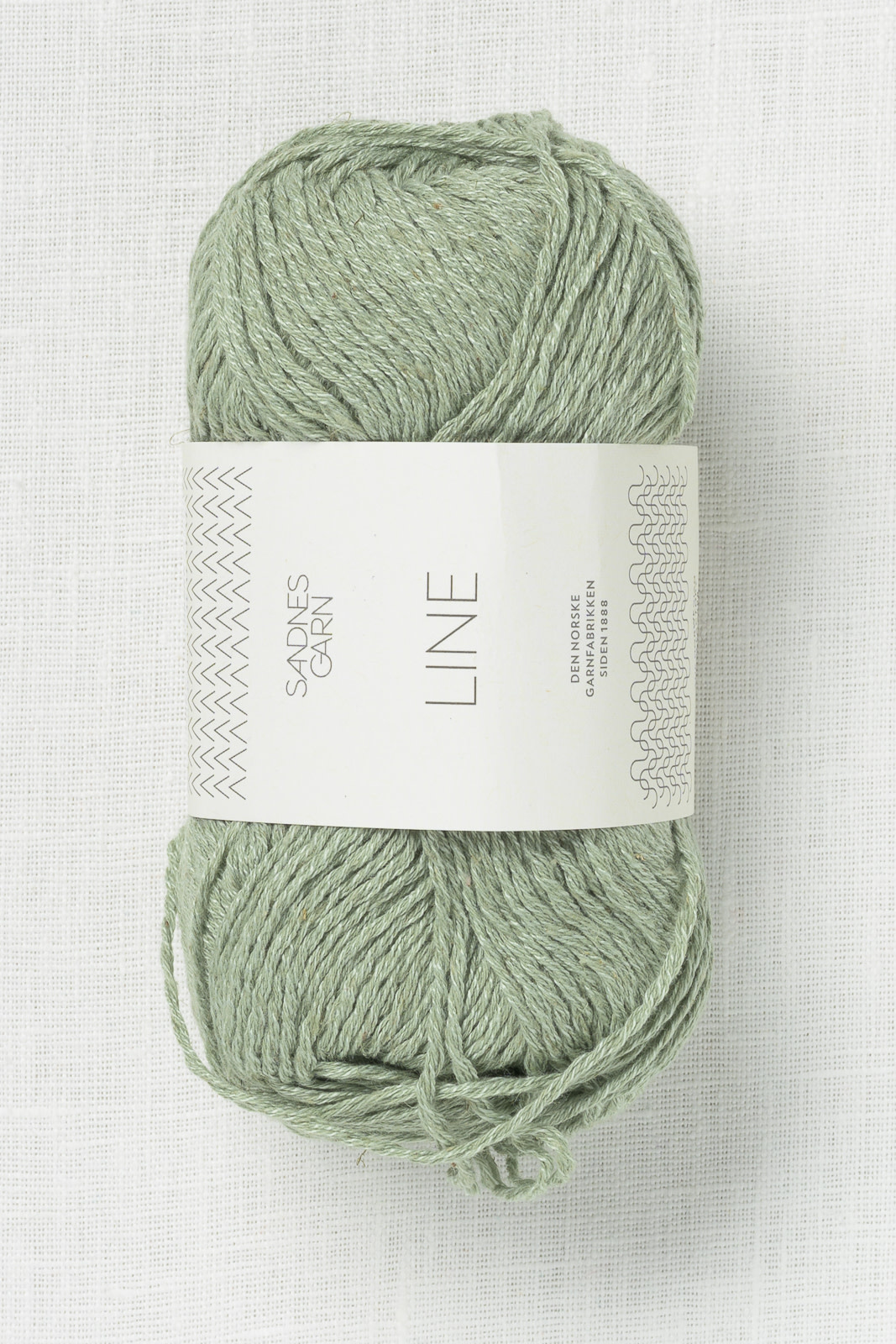 interpersonel utilsigtet Absay Sandnes Garn Line 8521 Dusty Light Green - Wool and Company Fine Yarn