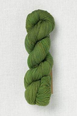 Image of Urth Yarns Harvest DK Grape Leaf