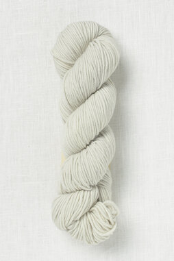 Image of Urth Yarns 16 Worsted N100