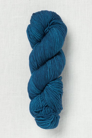 Image of Urth Yarns 16 Worsted