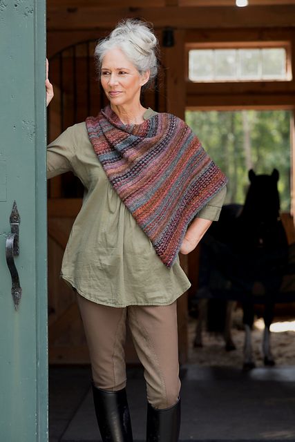 Wool & Co. Feature Pattern of the Week - Broderie