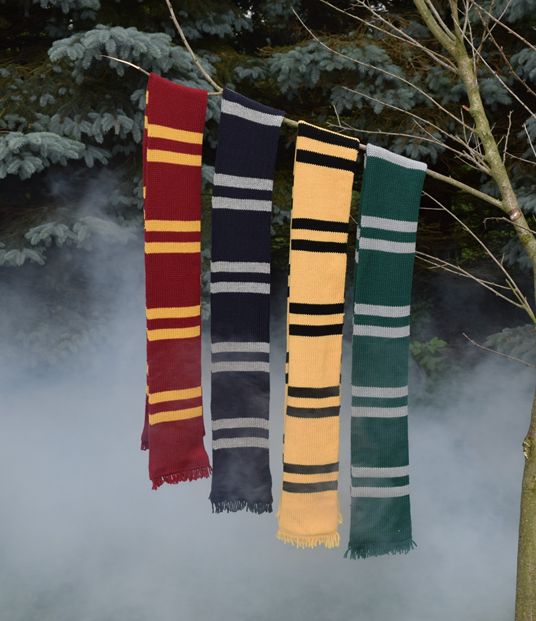 Wool & Co. Feature Pattern of the Week - Wizarding Scarf