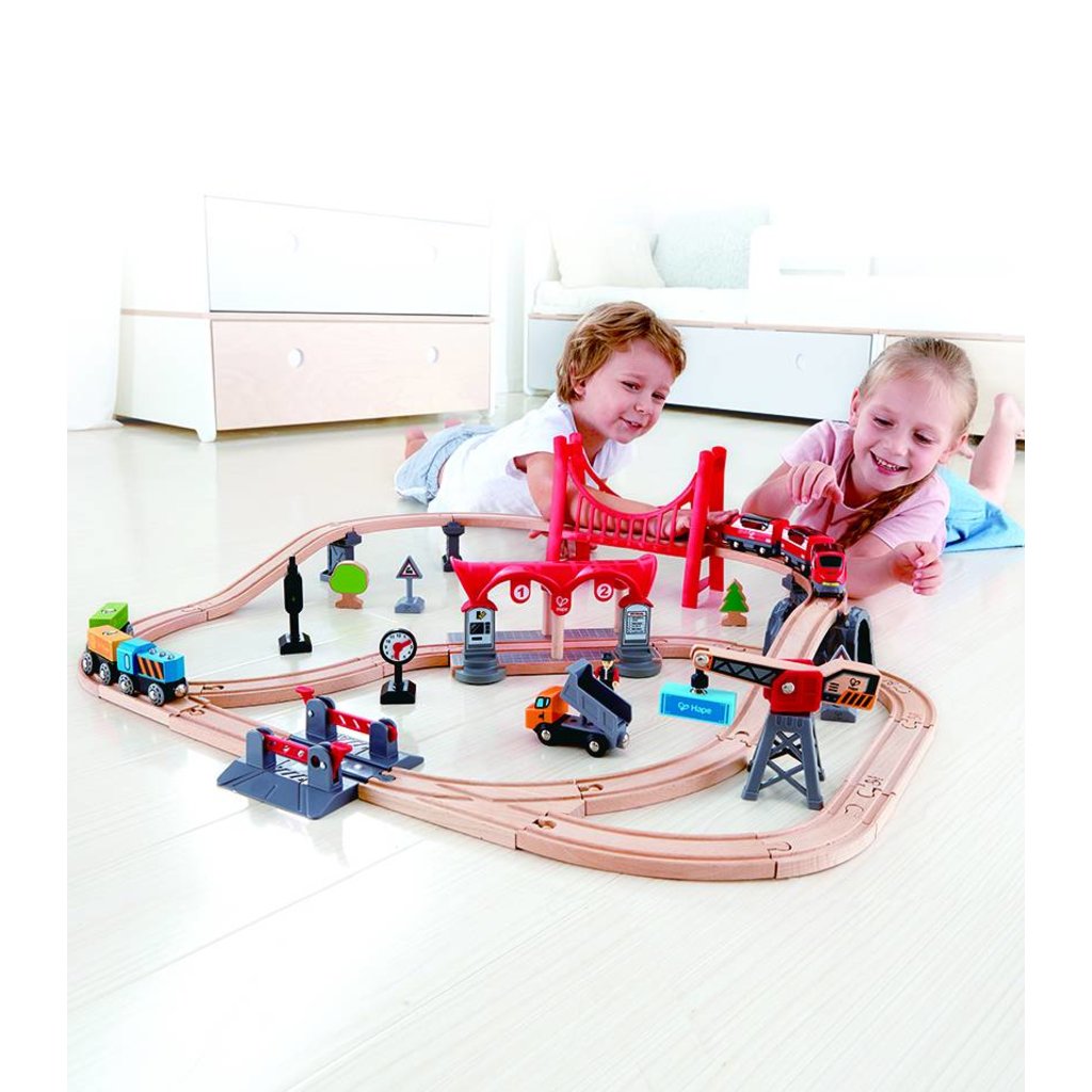 HAPE BUSY CITY RAIL SET