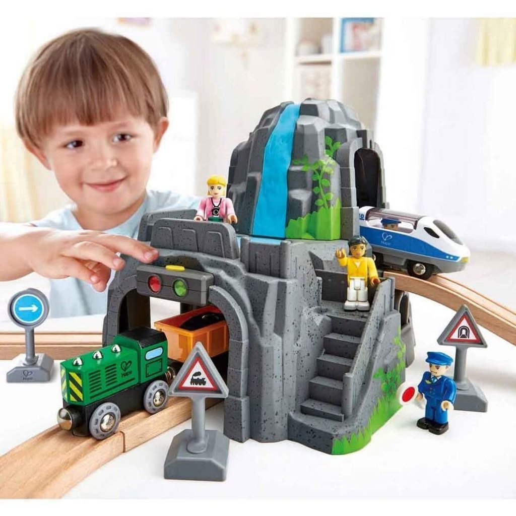 HAPE LIGHT & SOUND MOUNTAIN TUNNEL