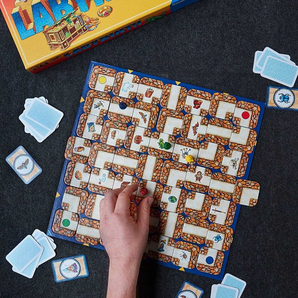 Ravensburger Pokémon Labyrinth Family Board Game for Kids & Adults Age 7 &  Up - So Easy to Learn & Play with Great Replay Value,2 - 4 Players