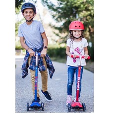 MICRO KICKBOARD USA MAXI DELUXE LED SCOOTER