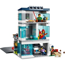 LEGO FAMILY HOUSE