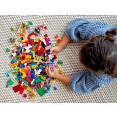LEGO CREATIVE TRANSPARENT BRICKS**