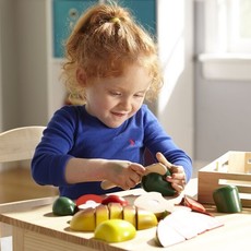 MELISSA AND DOUG CUTTING FOOD BOX*