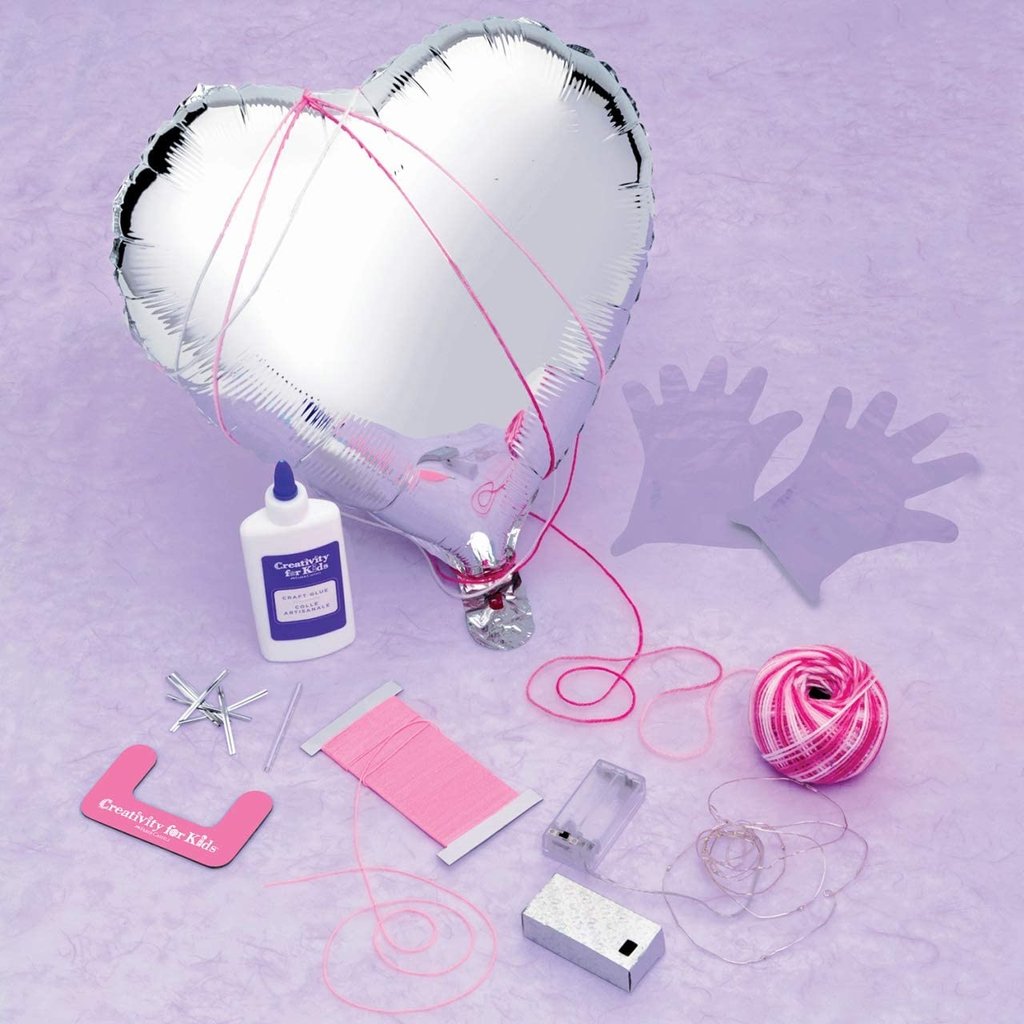 Heart-shaped Beginner String Art Kids Craft {Reality Daydream}