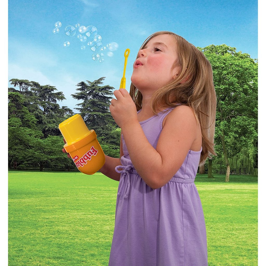 Little Kids Fubbles No-Spill Tumbler Includes 4oz Bubble Solution and  bubble wand (tumbler colors may vary)