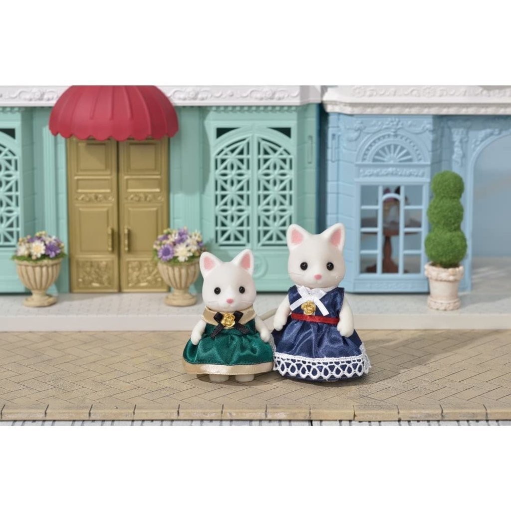 CALICO CRITTERS DRESS UP SET