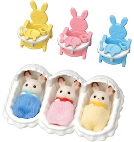 CALICO CRITTERS TRIPLETS CARE SET
