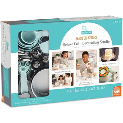 PLAYFUL CHEF DELUXE CAKE DECORATING STUDIO*