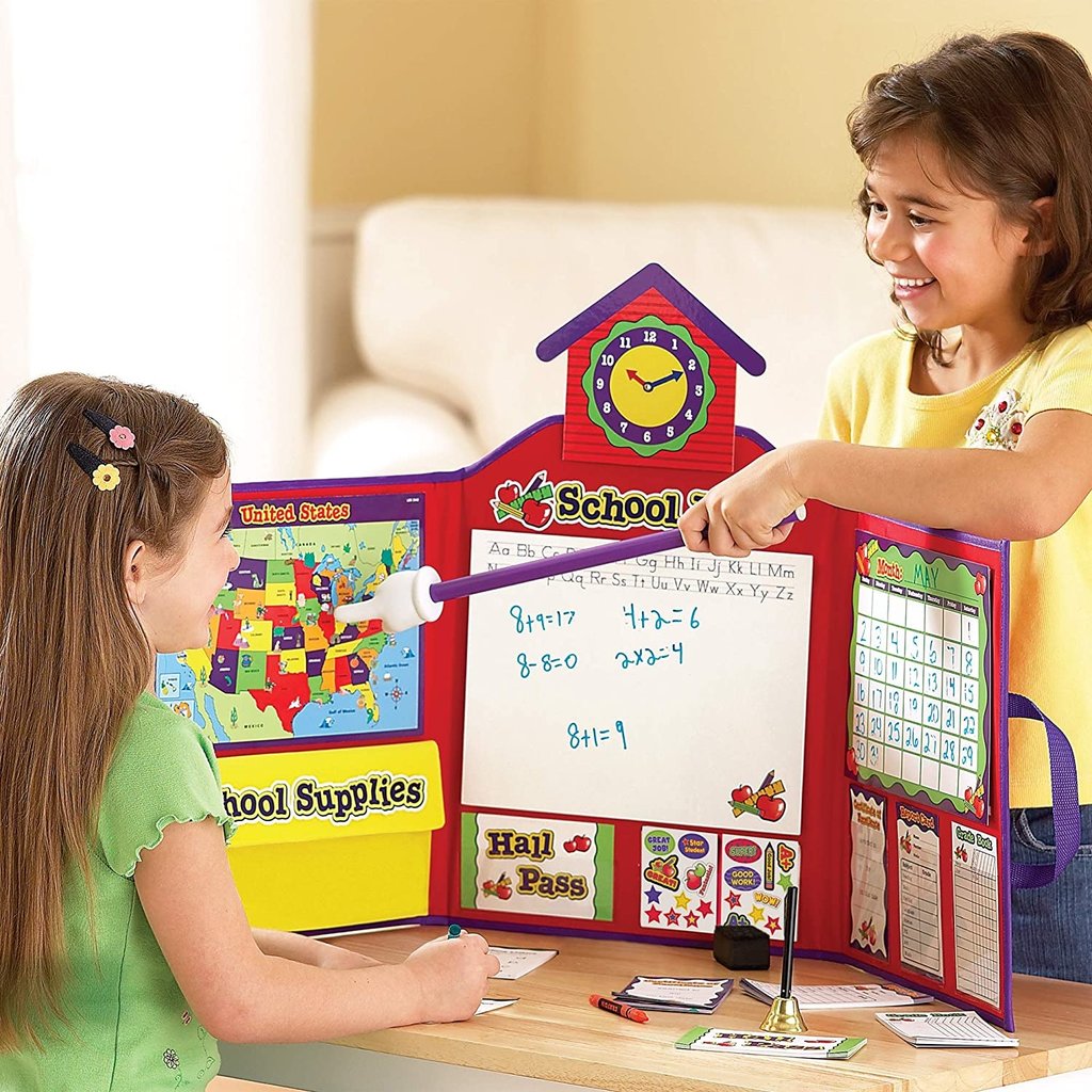 LEARNING RESOURCES SCHOOL SET**