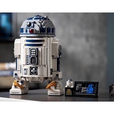 LEGO R2-D2