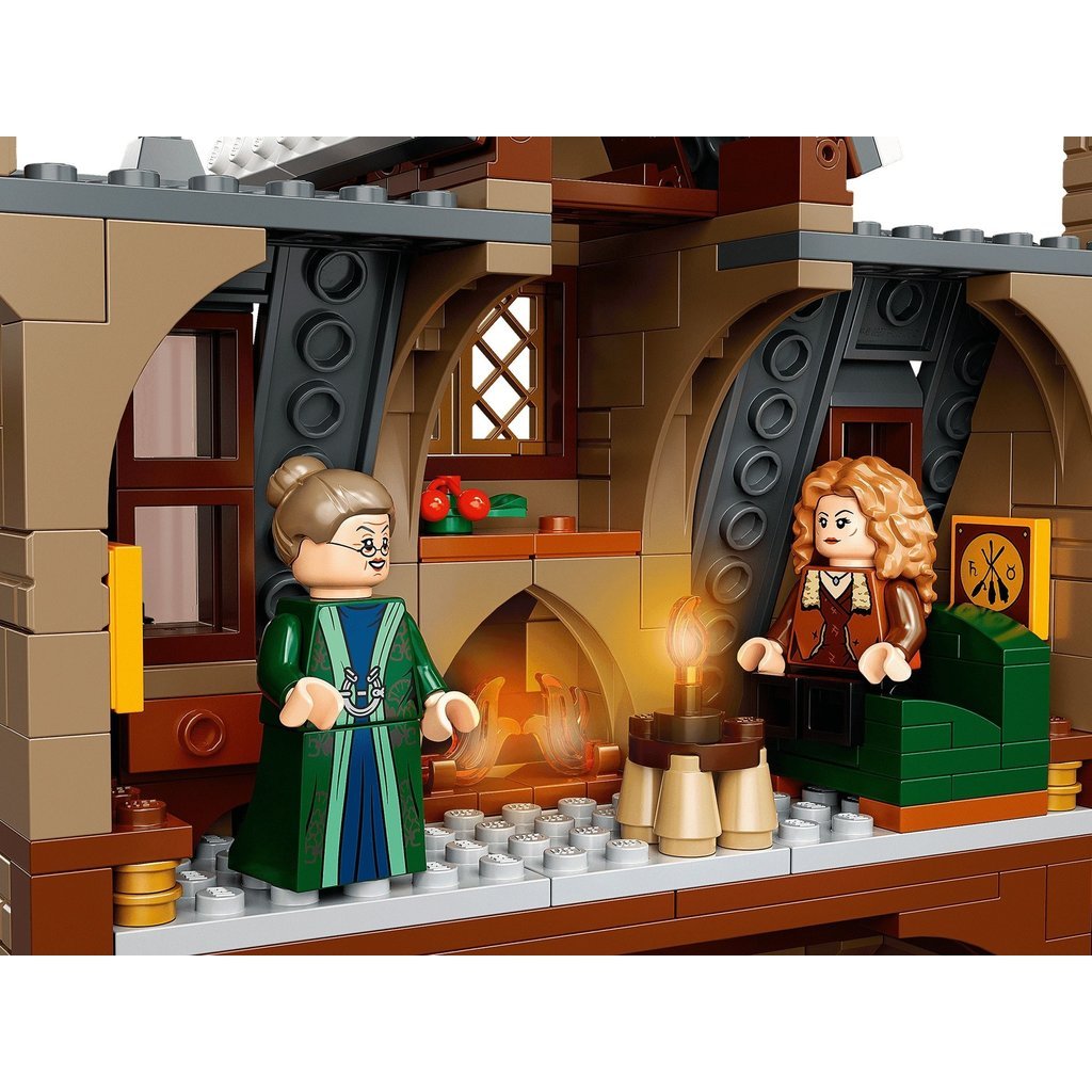 LEGO HOGSMEADE VILLAGE VISIT*