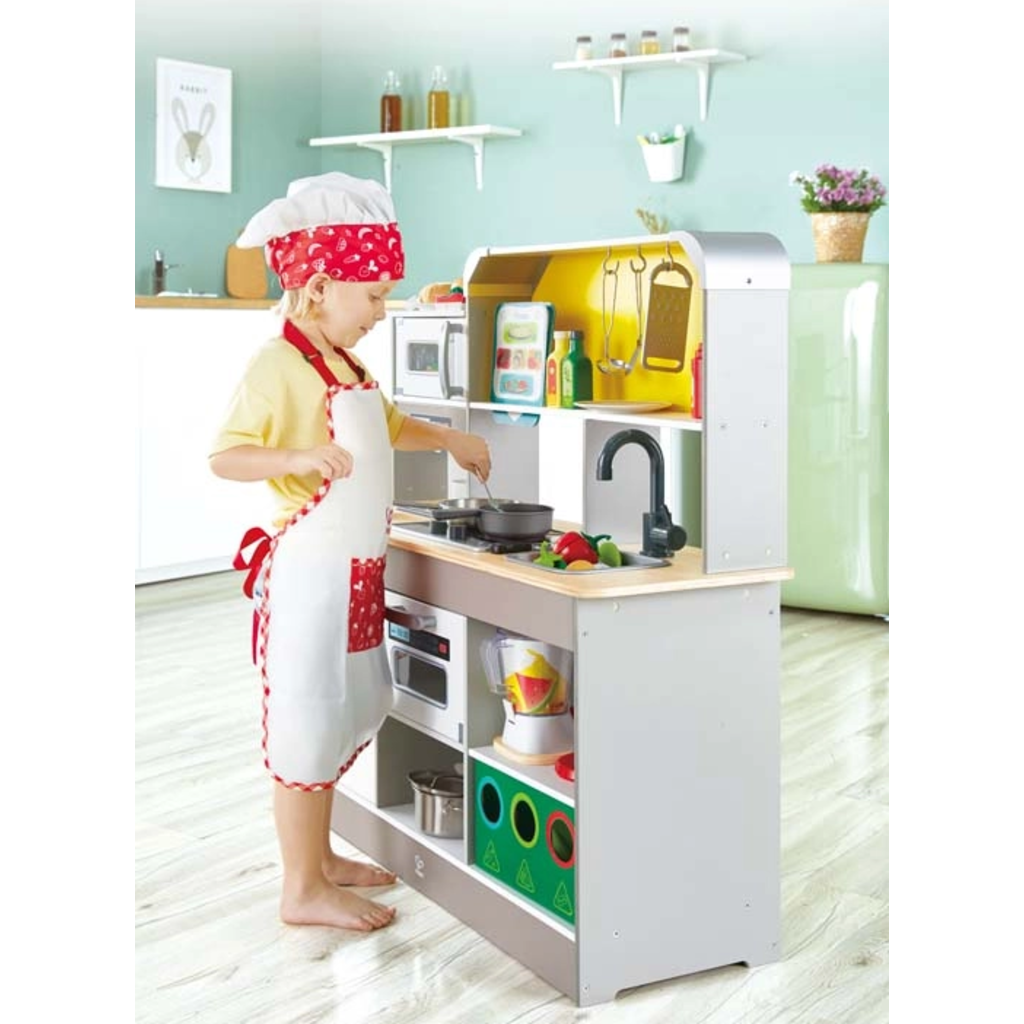 HAPE DELUXE KITCHEN PLAYSET*